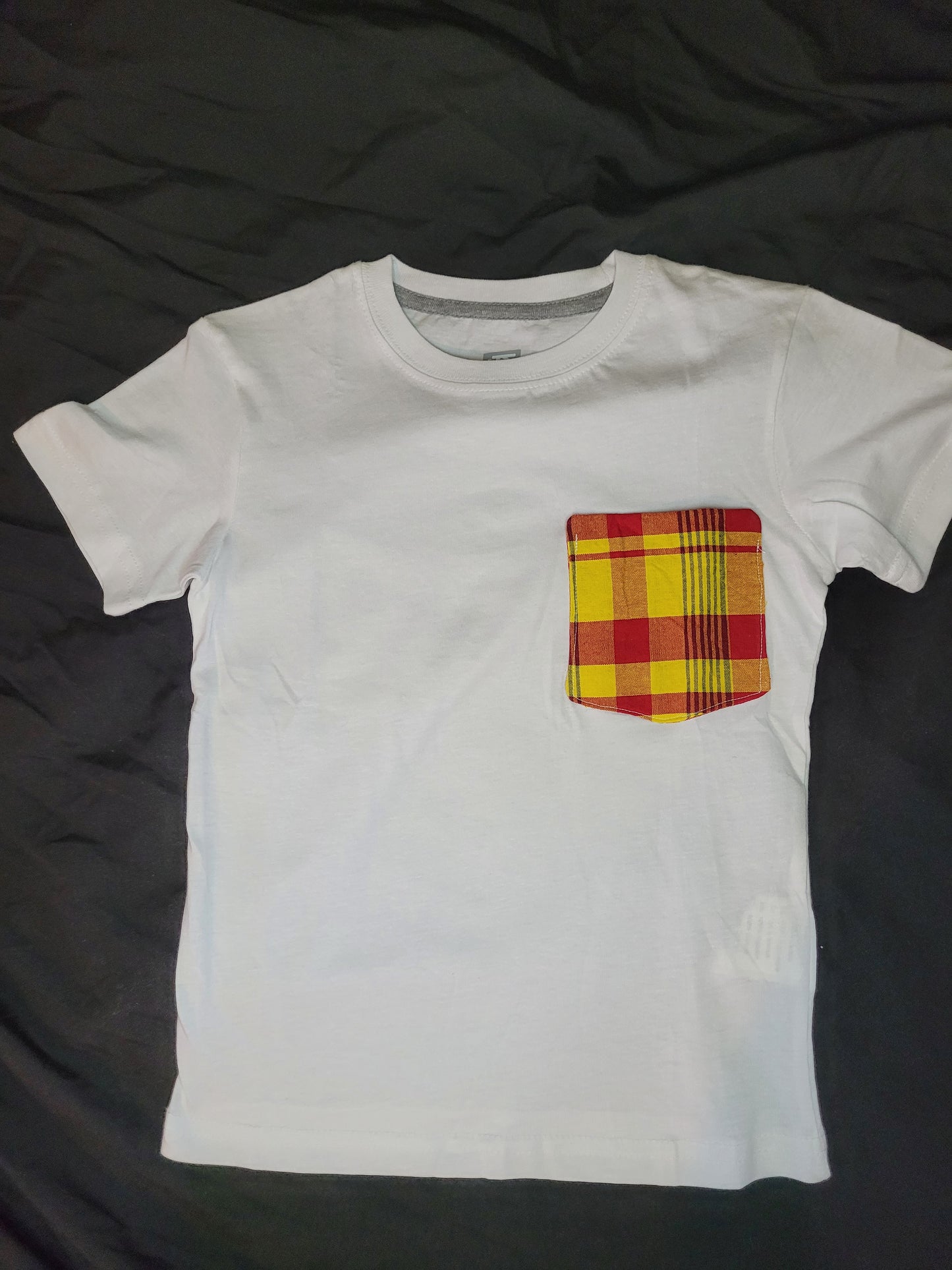 Tee-shirt madras à poche rouge 5 ans