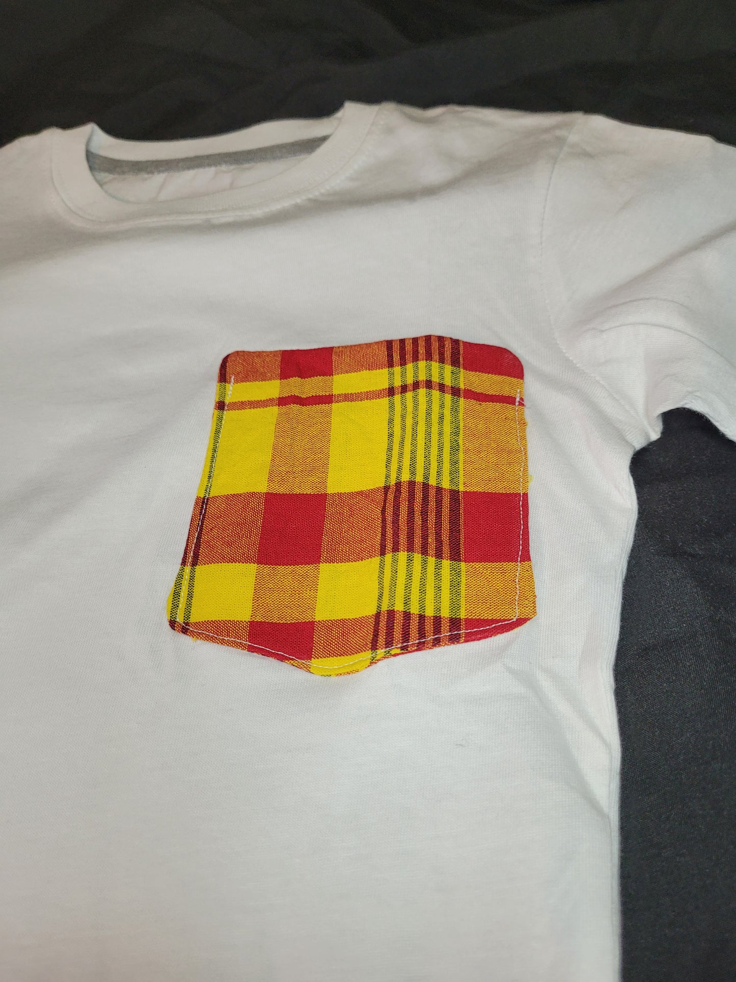 Tee-shirt madras à poche rouge 5 ans