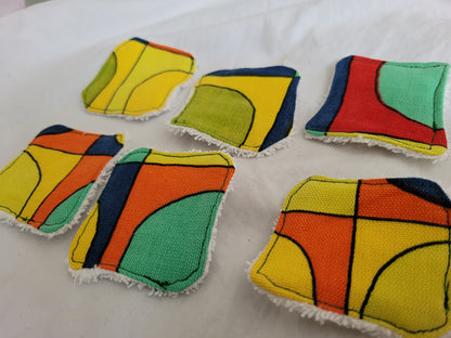 Lingettes démaquillantes multicolores