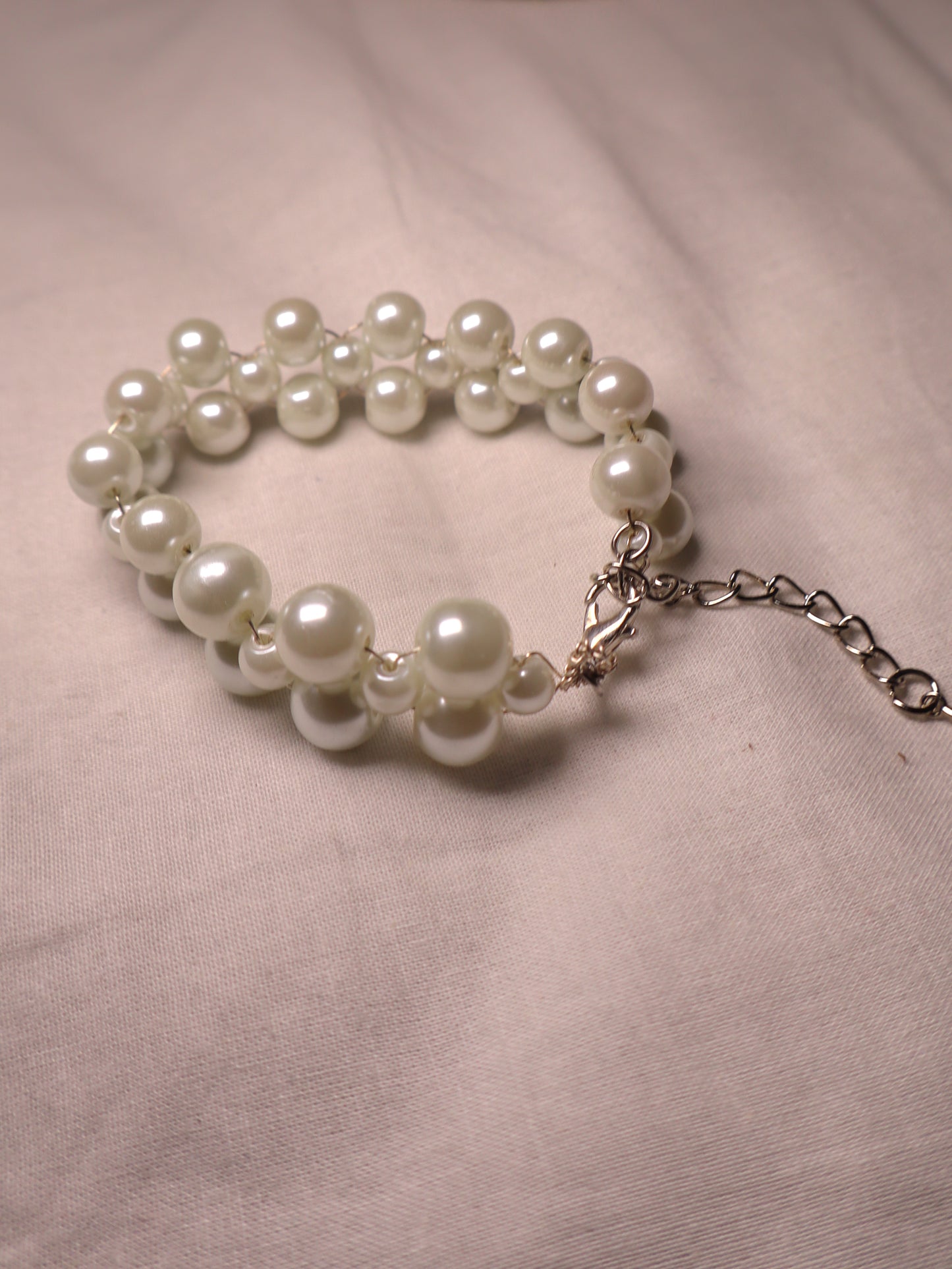 Bracelet tressé blanc nacré