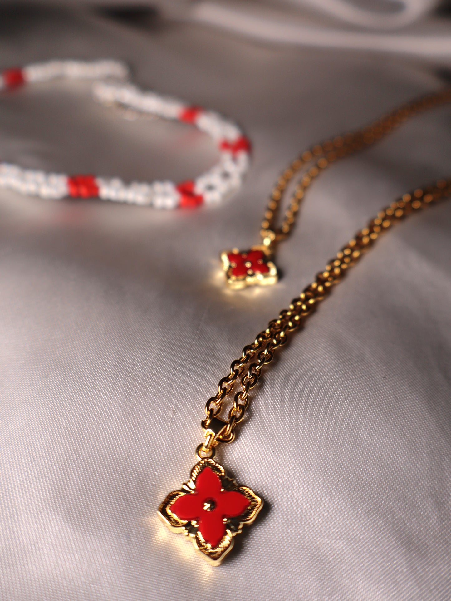 Collier Flowers rouge