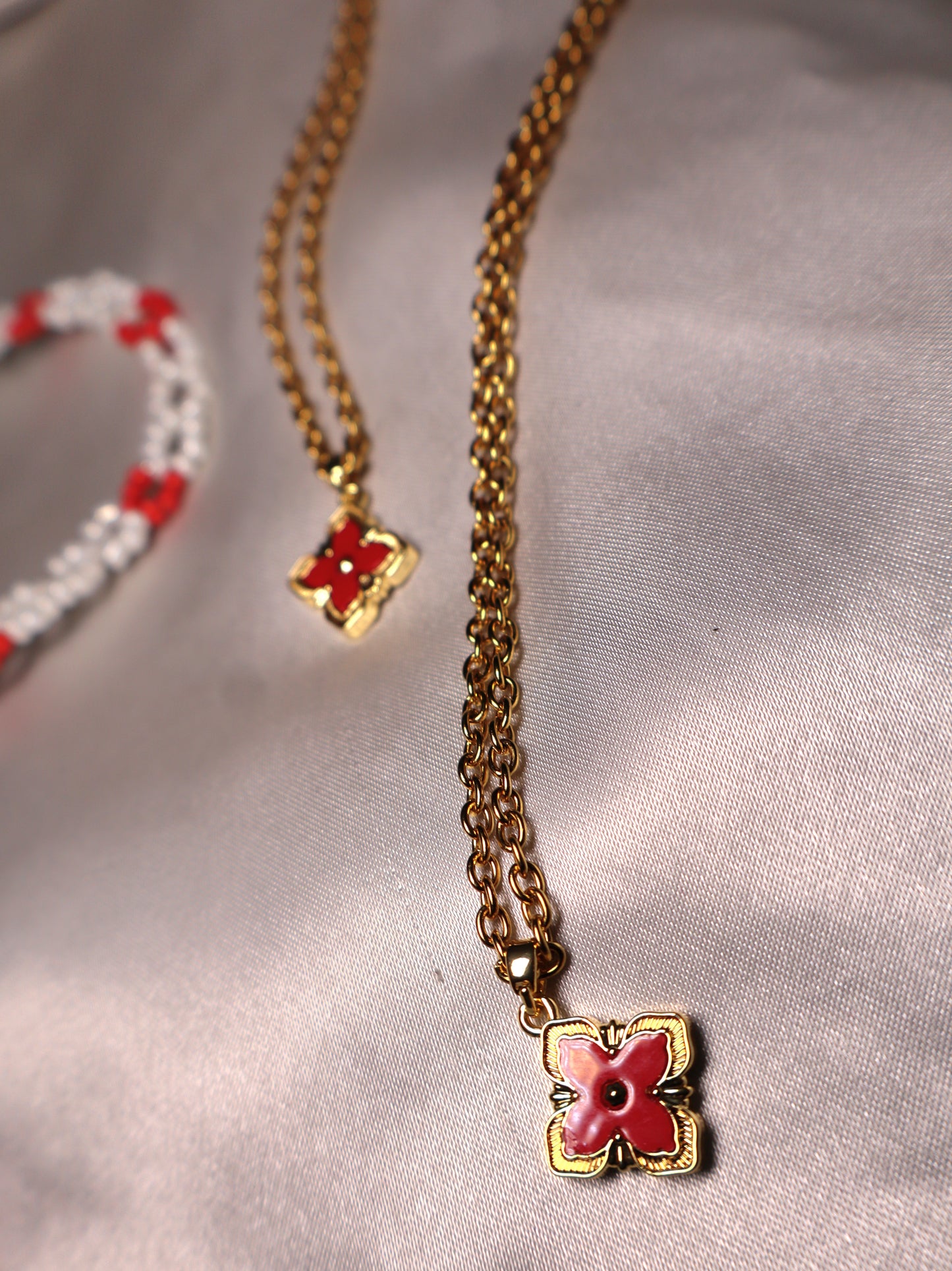 Collier Flowers rouge